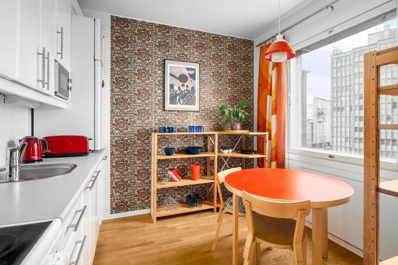 Wehost Spacious Traveller'S Hq Above Metro @Vilhonvuorenkuja 16 Lejlighed Helsinki Eksteriør billede
