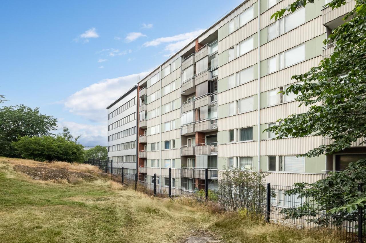 Wehost Spacious Traveller'S Hq Above Metro @Vilhonvuorenkuja 16 Lejlighed Helsinki Eksteriør billede